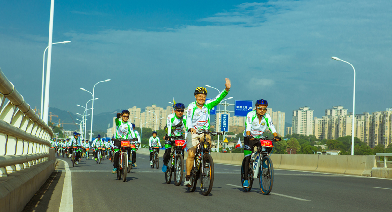 再走山河創業路，重溫青年奮斗史
