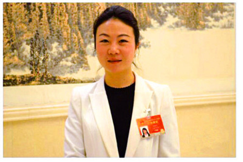 帶來六個提案，重點還是“農(nóng)民工”問題 ——來自山河智能的全國人大代表張曉慶接受本報記者專訪，為進城務