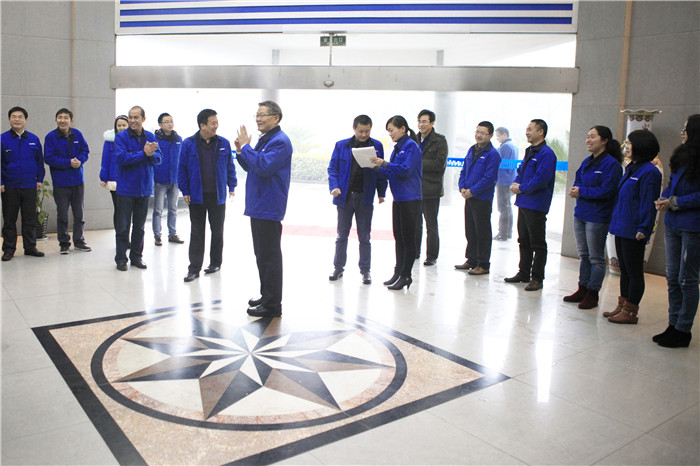 攜手奮進，羊年共贏，山河智能開門大吉