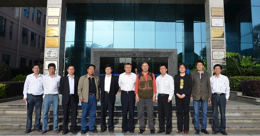 盾構及掘進技術國家重點實驗室陳饋主任一行蒞臨山河智能考察交流