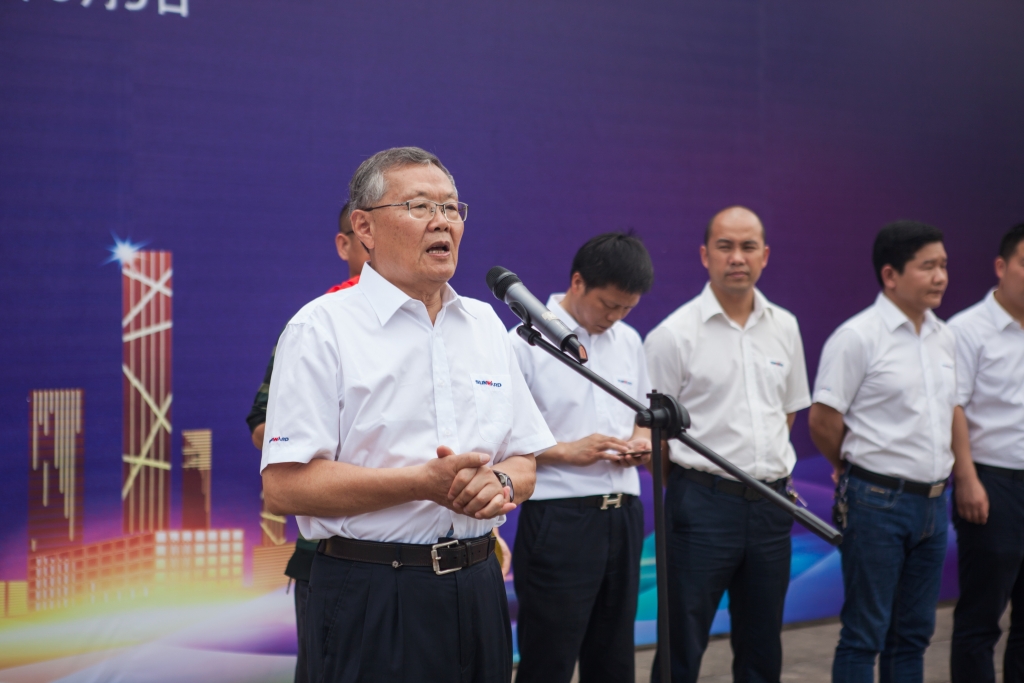 民族挖掘機品牌先導(dǎo)者，山河智能“城鎮(zhèn)建設(shè)利器”SWE80E9榮耀上市