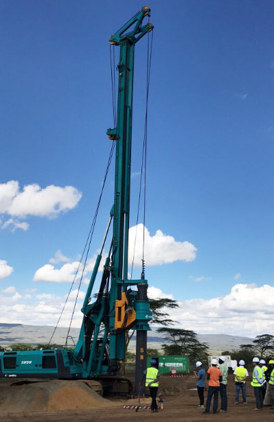 山河智能入巖神器在東非肯尼亞獲贊，人好設(shè)備好