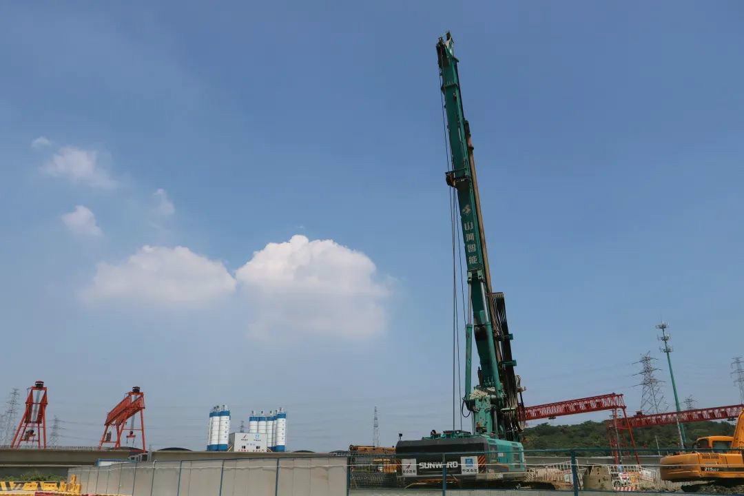 從業(yè)20多年的他，為何對山河智能旋挖鉆機情有獨鐘