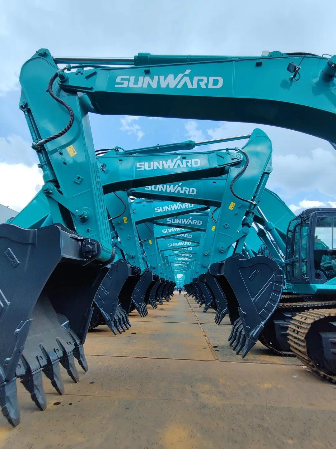 以先導(dǎo)式創(chuàng)新實(shí)現(xiàn)挖掘機(jī)從無到有，從小到大，從大到強(qiáng)！