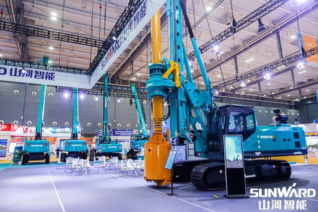 “山河綠”亮相長沙國際工程機械展，50余款產(chǎn)品盡顯山河智能創(chuàng)新實力