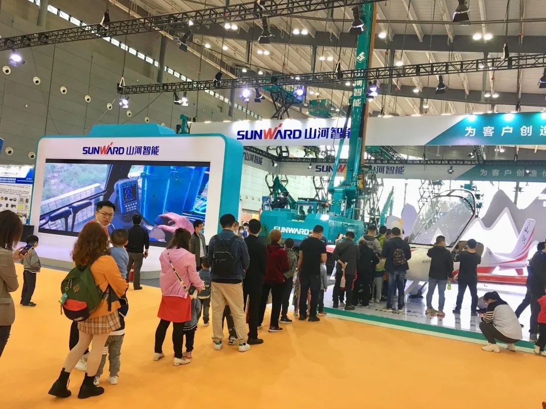 “機(jī)甲盛宴”長沙展圓滿收官！山河智能展區(qū)亮點(diǎn)精彩回顧