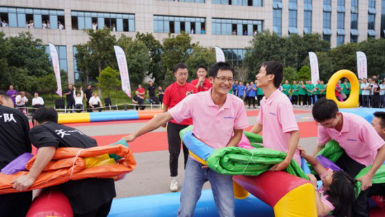 風(fēng)華十九載，攜手再騰飛！——慶祝山河智能成立十九周年表彰會(huì)暨趣味運(yùn)動(dòng)會(huì)