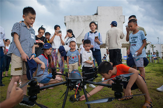 這個夏天，親子玩轉(zhuǎn)山河智能“三棲”裝備