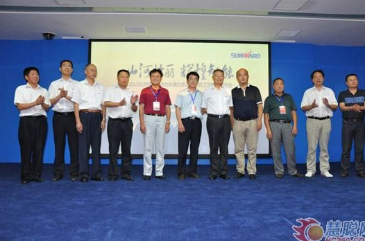 慧聰網(wǎng)——山河智能雙動力頭強(qiáng)力多功能鉆機(jī)工法研討會舉行