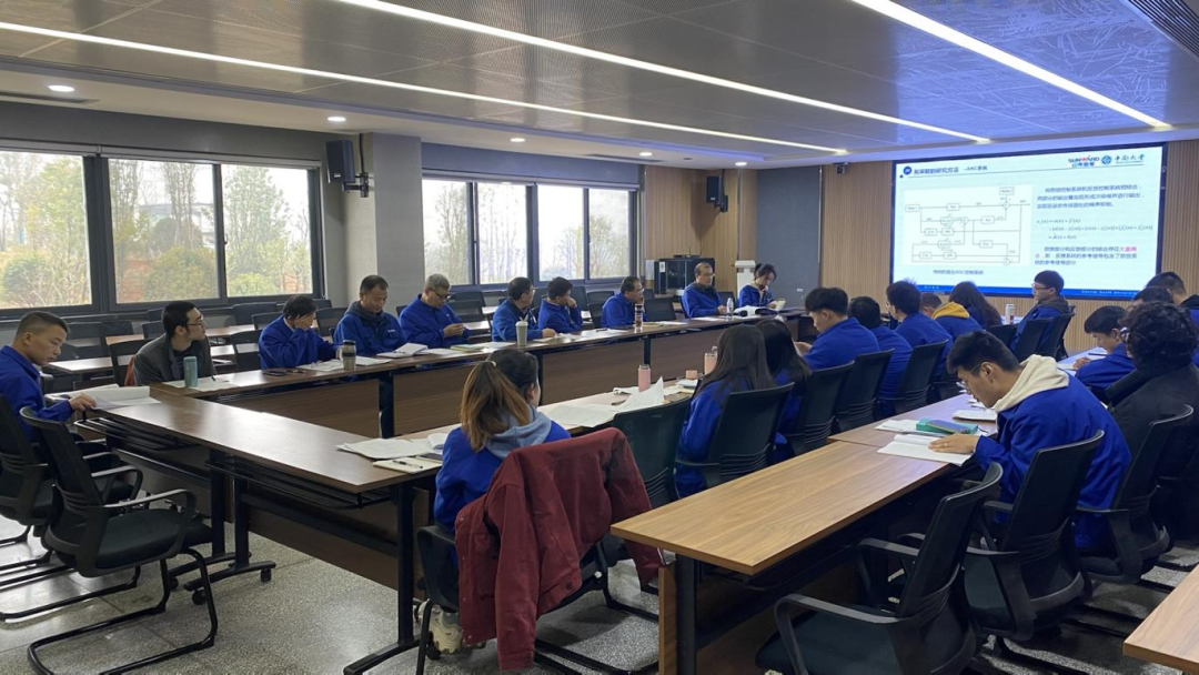 產(chǎn)學研一體化結(jié)碩果！山河智能2020級研究生開題答辯會議順利召開