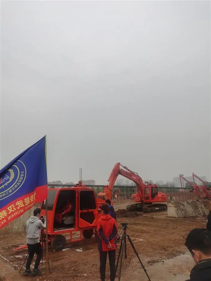 表現亮眼引關注!山河智能5G遠程遙控挖掘機現身湖北省自然災害工程應急救援基地