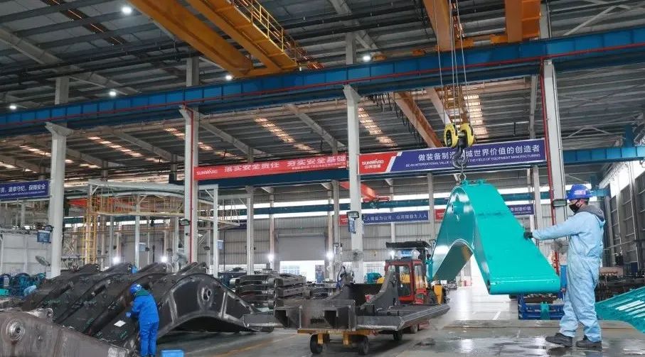 向著沖刺目標(biāo)全力以赴！山河智能正式開工