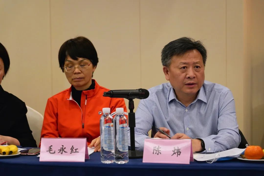 抱團(tuán)出海，攜手共贏！何清華帶隊(duì)赴湖南異地商會(huì)聯(lián)合會(huì)拜訪交流