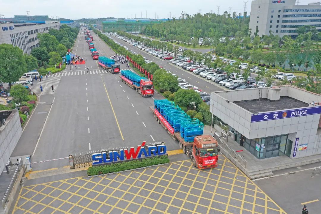 獻禮二十大，再攀新高地！山河智能高空機械設備再迎批量發貨