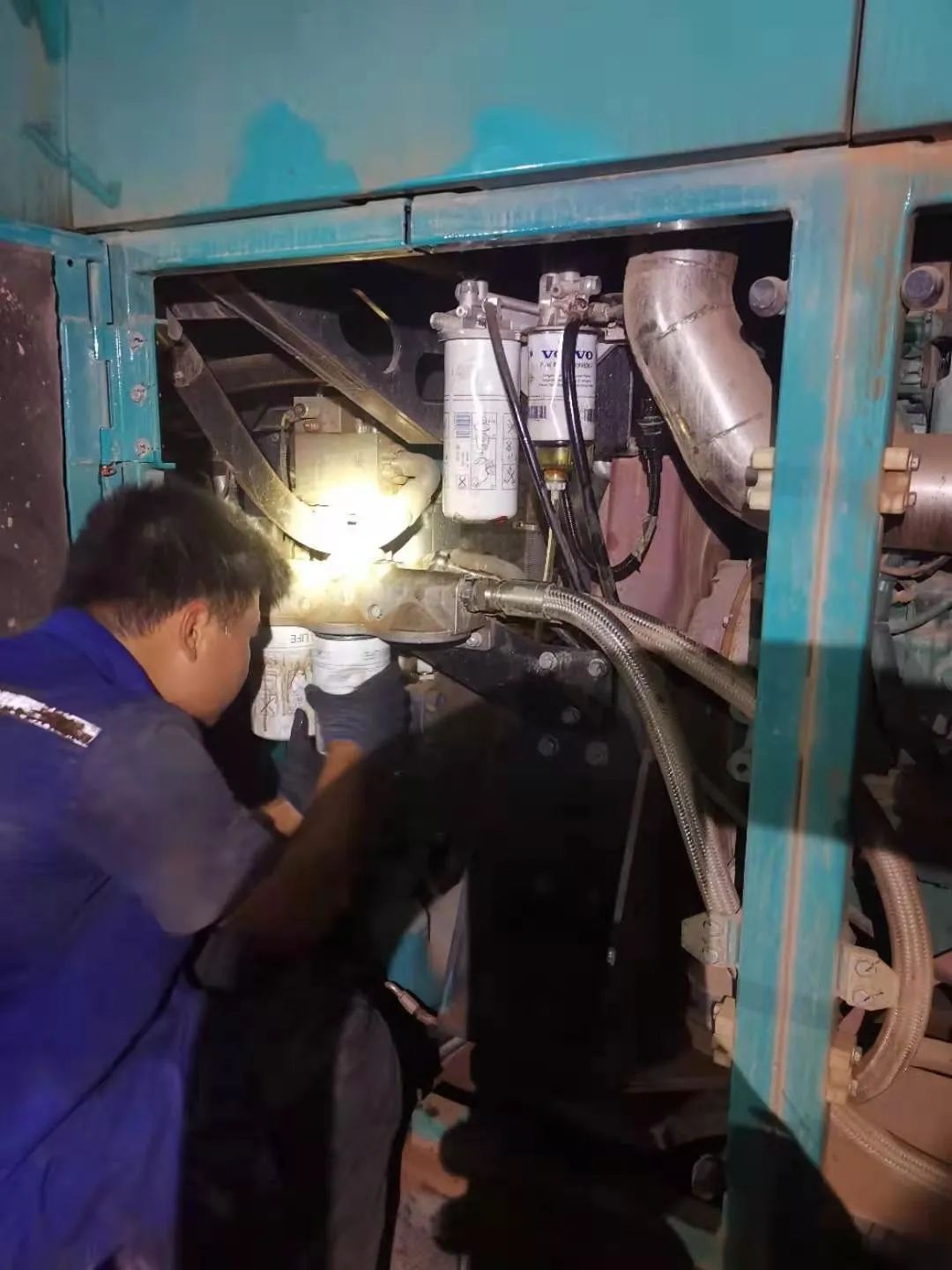 “創(chuàng)造施工奇跡！”他們和山河智能“超級(jí)樁備”一起助建燕磯長江大橋