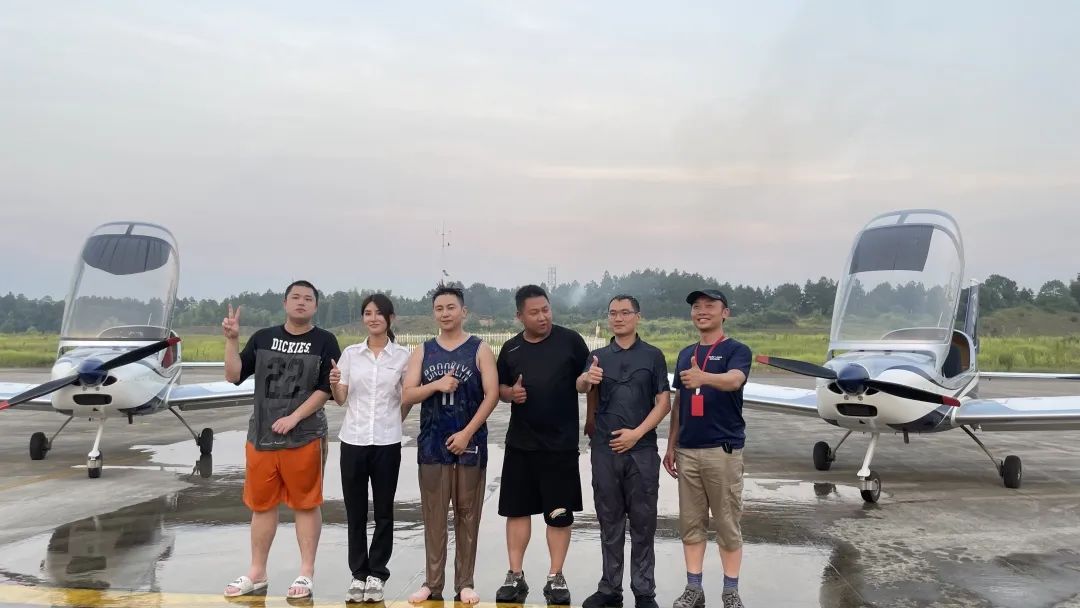 沖上云霄！湖南山河通航學(xué)員成功單飛