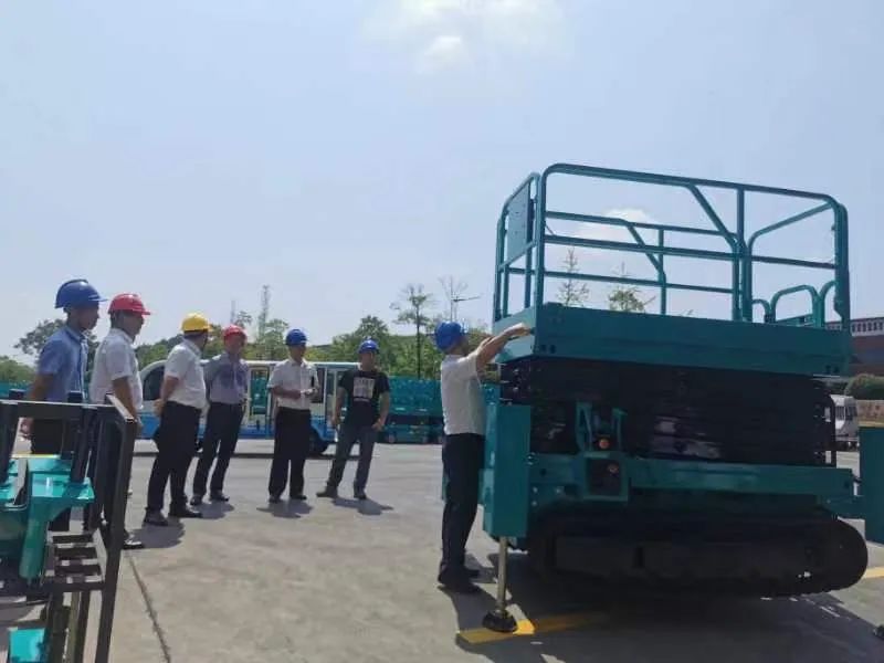 加速電動化產品布局，山河智能第一款履帶剪叉式高空作業平臺來了！