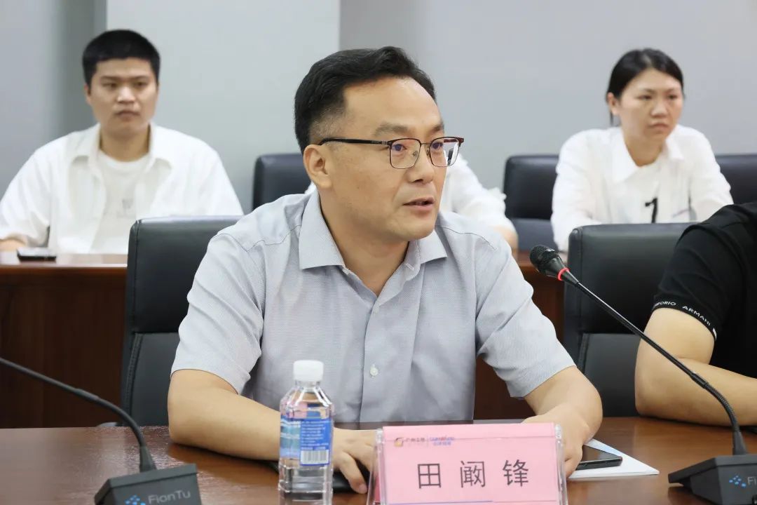 攜手開啟綠色轉型之路！山河智能&南京蓋百氏增程式電動旋挖鉆機簽約儀式成功舉辦