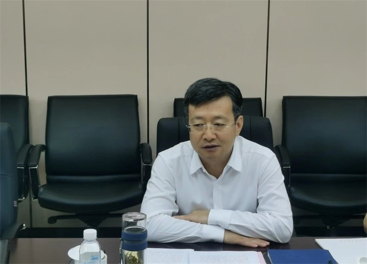深化合作、共創(chuàng)輝煌!何清華帶隊拜訪中土集團