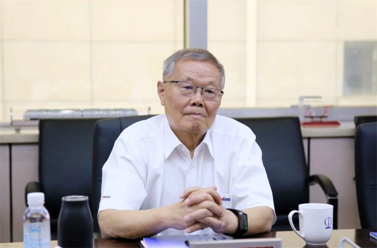 深化合作、共創(chuàng)輝煌!何清華帶隊拜訪中土集團