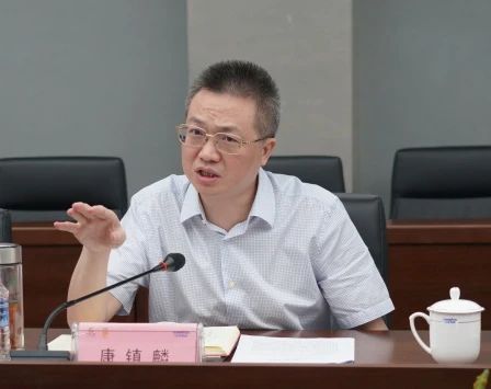 長沙市人民政府副市長、市工商聯主席康鎮麟調研山河智能