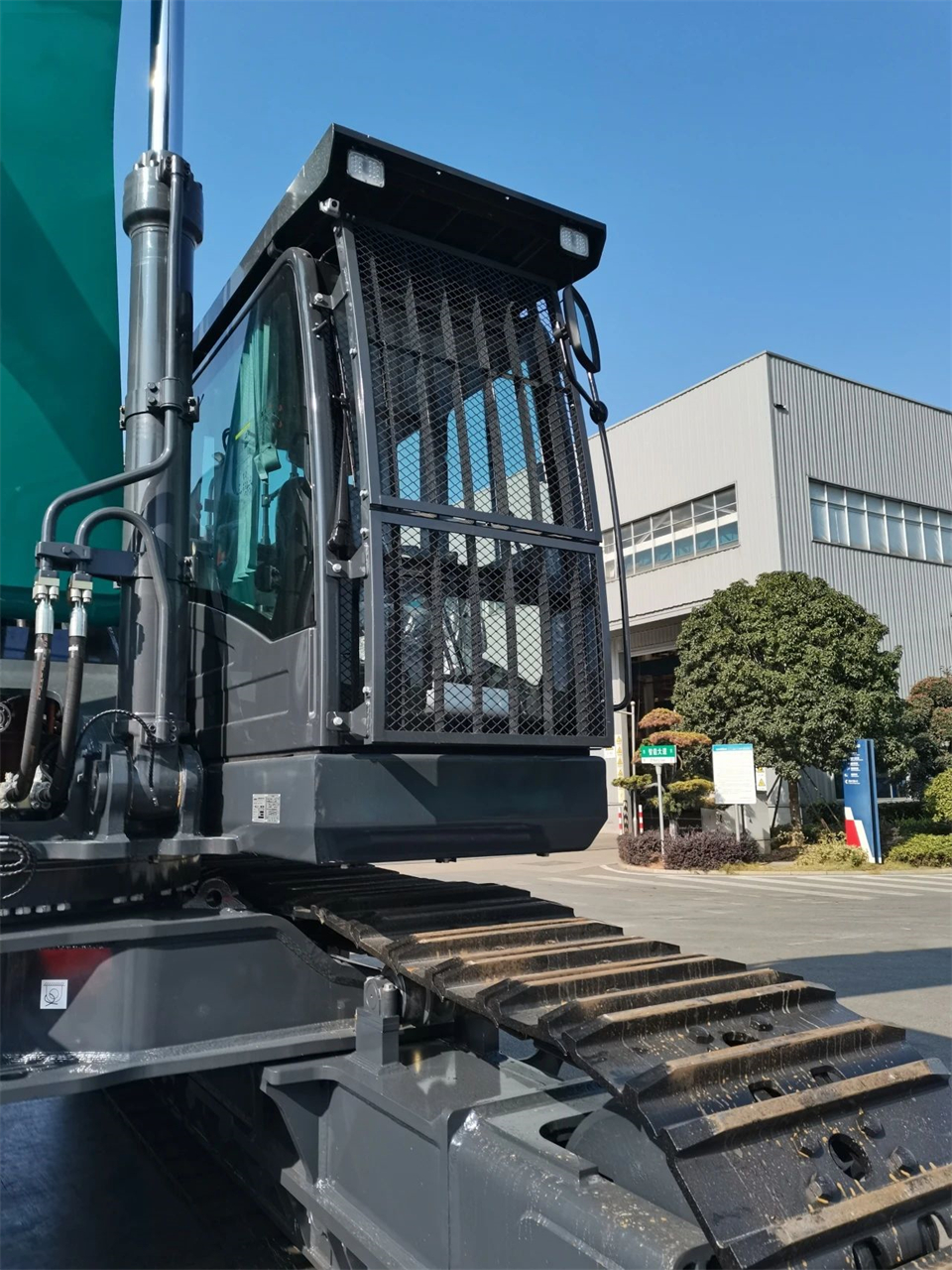 定制開發、功能更強！山河智能SWE750ELR加長臂液壓挖掘機下線交付