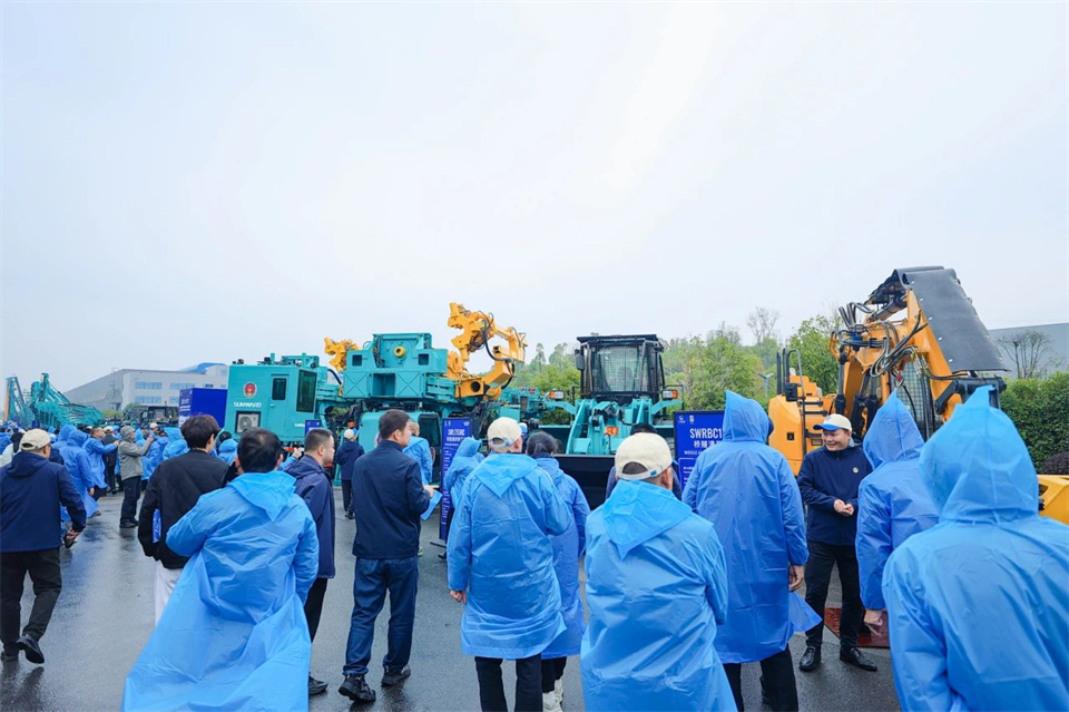 創新引領價值，理想成就未來！山河智能25周年慶典暨全球客戶節隆重舉辦