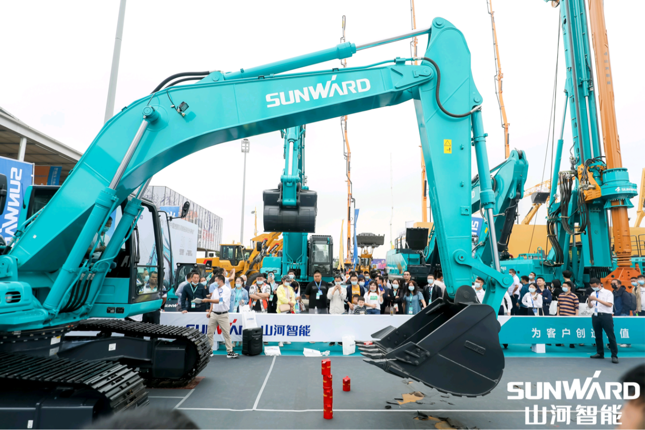 2025 CICEE | 山河智能歷屆長沙展高光回顧！再啟新篇，邀您共赴創(chuàng)新之約！