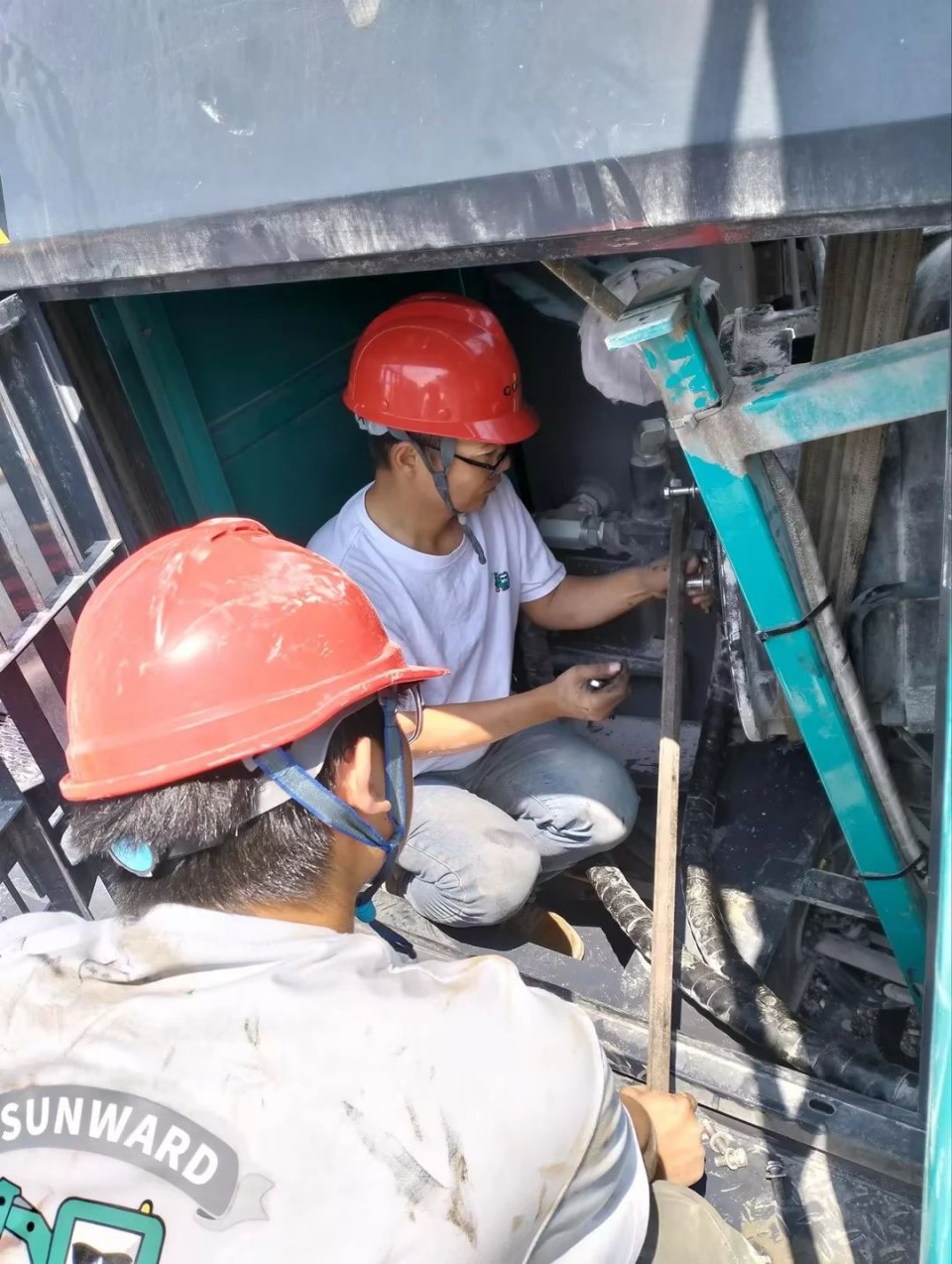 跨越山河萬里 智啟服務(wù)新程——山河礦巖“服務(wù)萬里行”活動走進(jìn)海螺水泥