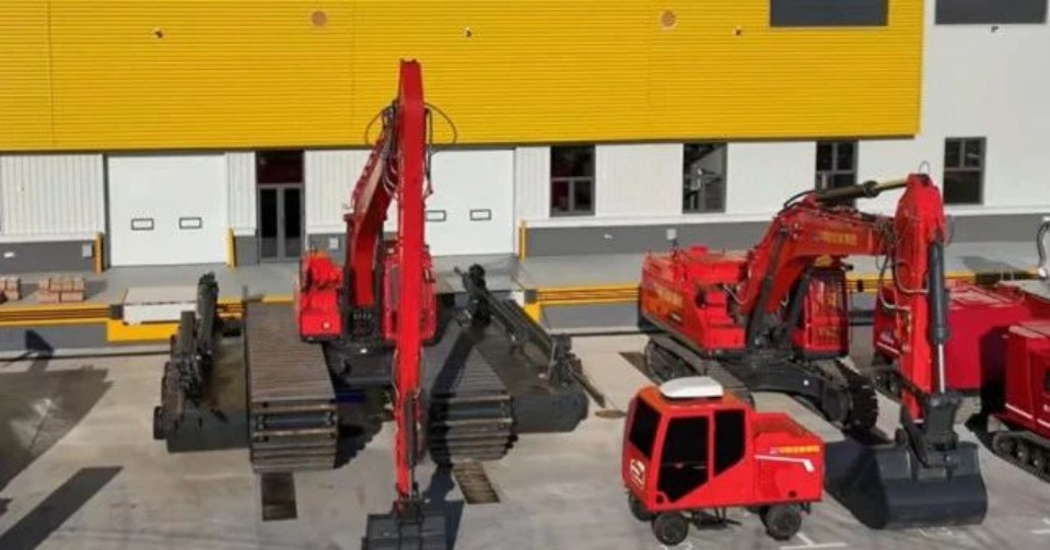 硬核破解“最后一公里”難題，山河智能應(yīng)急救援設(shè)備助力“應(yīng)急使命·2025”演習！