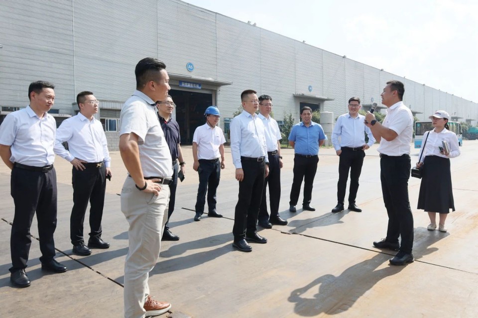 共商合作，建華控股有限公司董事長(zhǎng)汪貴華到訪山河智能