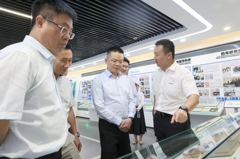 共商合作，建華控股有限公司董事長(zhǎng)汪貴華到訪山河智能