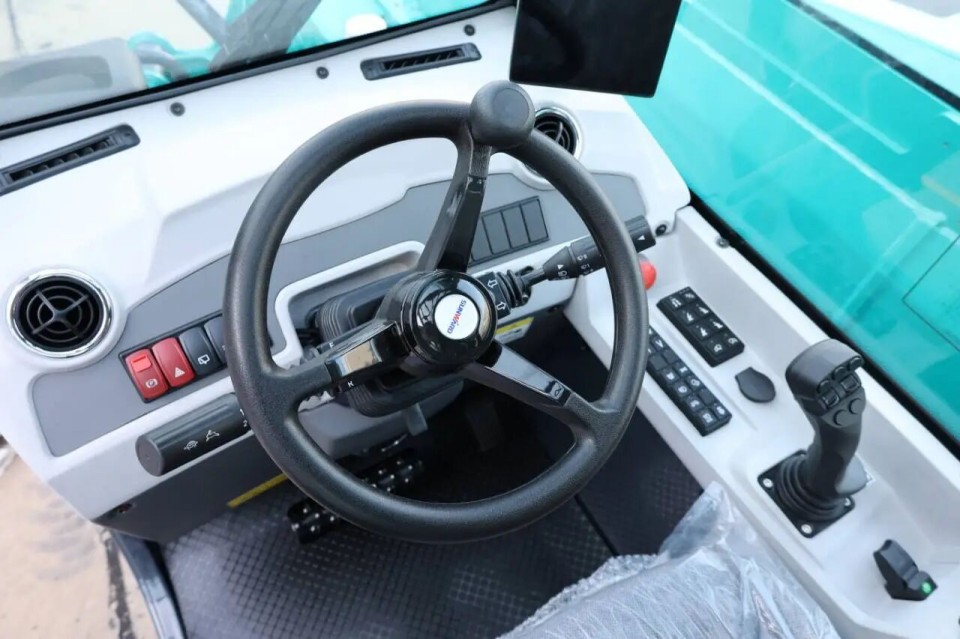 高端機型“雙箭齊發”！山河智能兩款伸縮臂叉裝車成功下線