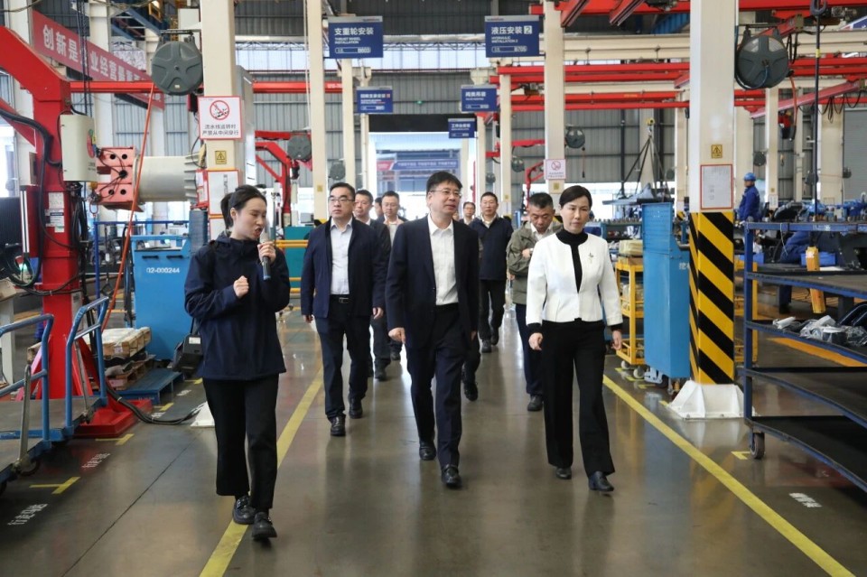 聚焦應急裝備研發(fā)生產(chǎn)，共探實戰(zhàn)適配新路徑——廣州市應急管理局黨委書記、局長葉芳調(diào)研山河智能