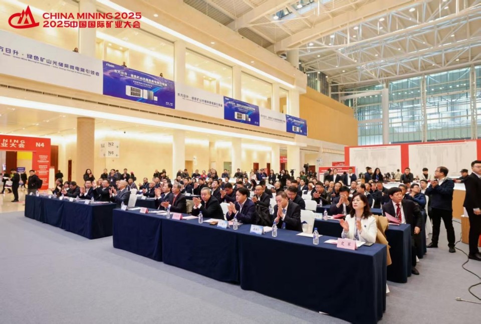 “地勘裝備能力提升的重大突破”!山河智能聯合中國煤炭地質總局發布T138車載鉆機