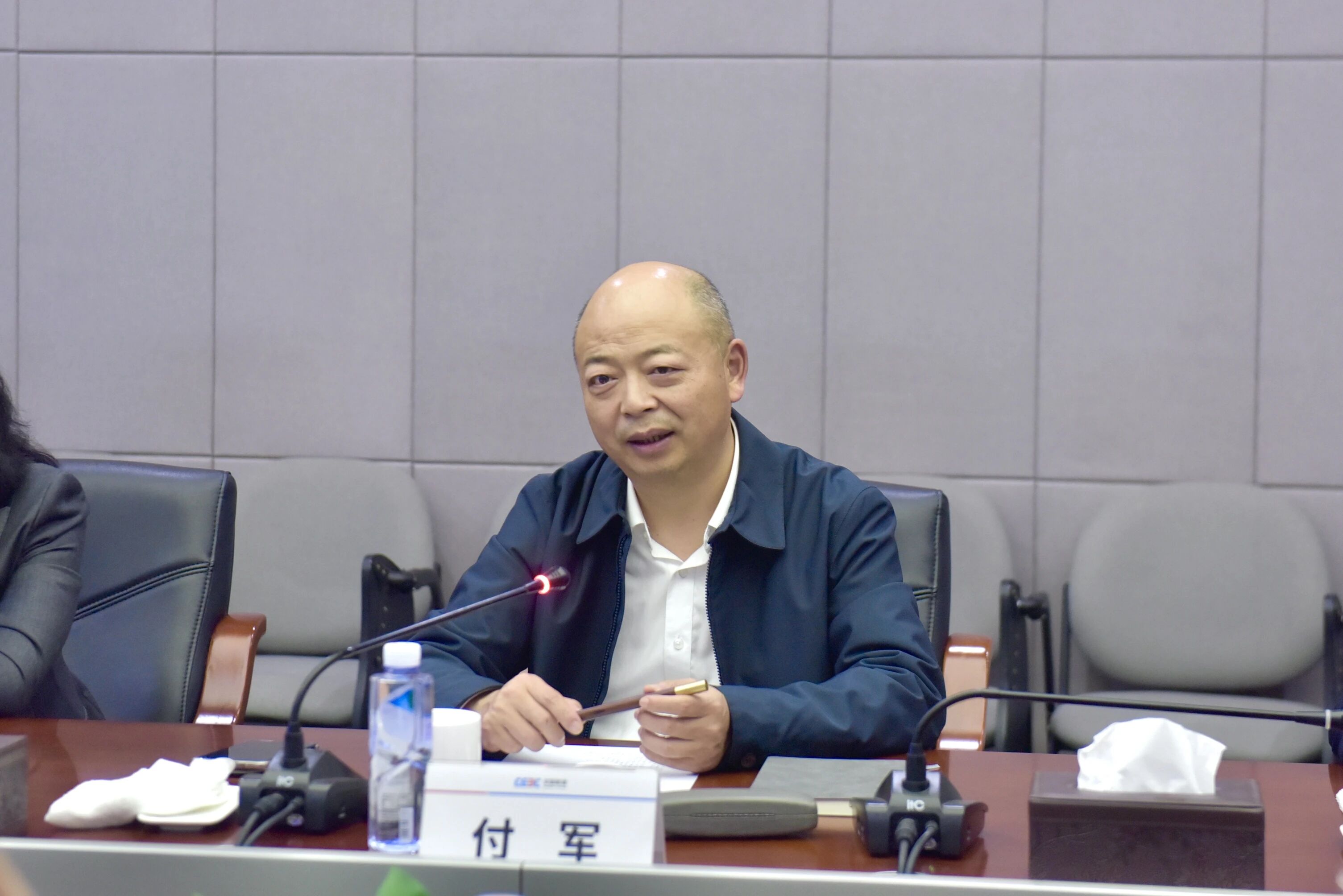 山河智能與易普力開展座談交流，譜寫互利共贏新篇章