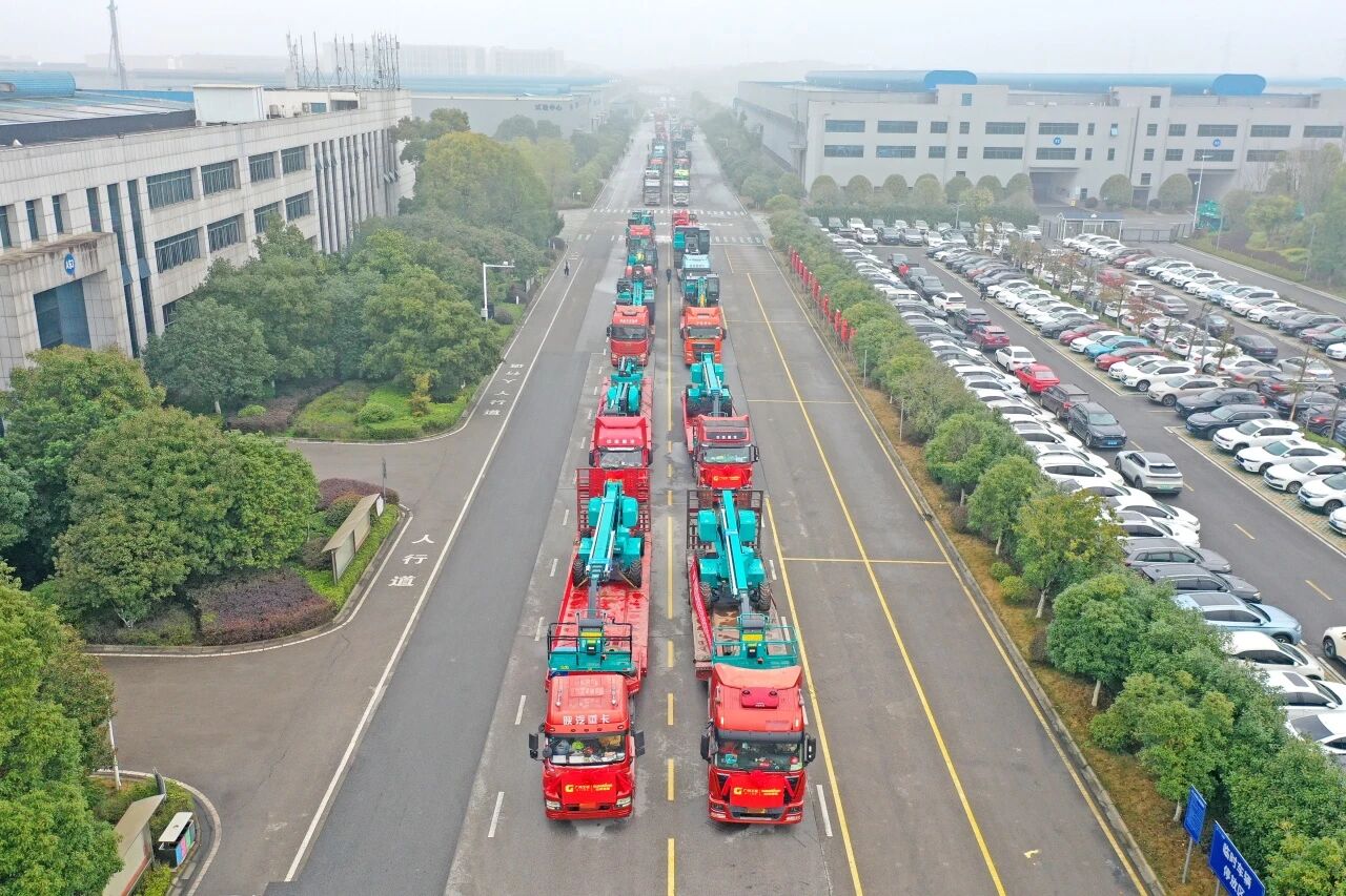 山河智能舉行2026年正月系列發(fā)貨儀式，過億元設(shè)備奔赴全球