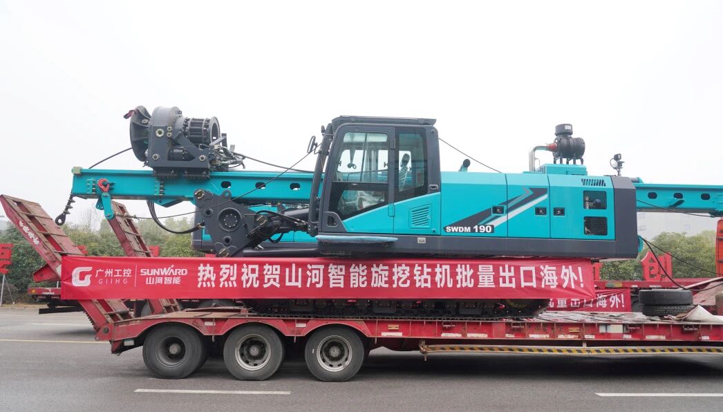 山河智能舉行2026年正月系列發(fā)貨儀式，過億元設(shè)備奔赴全球