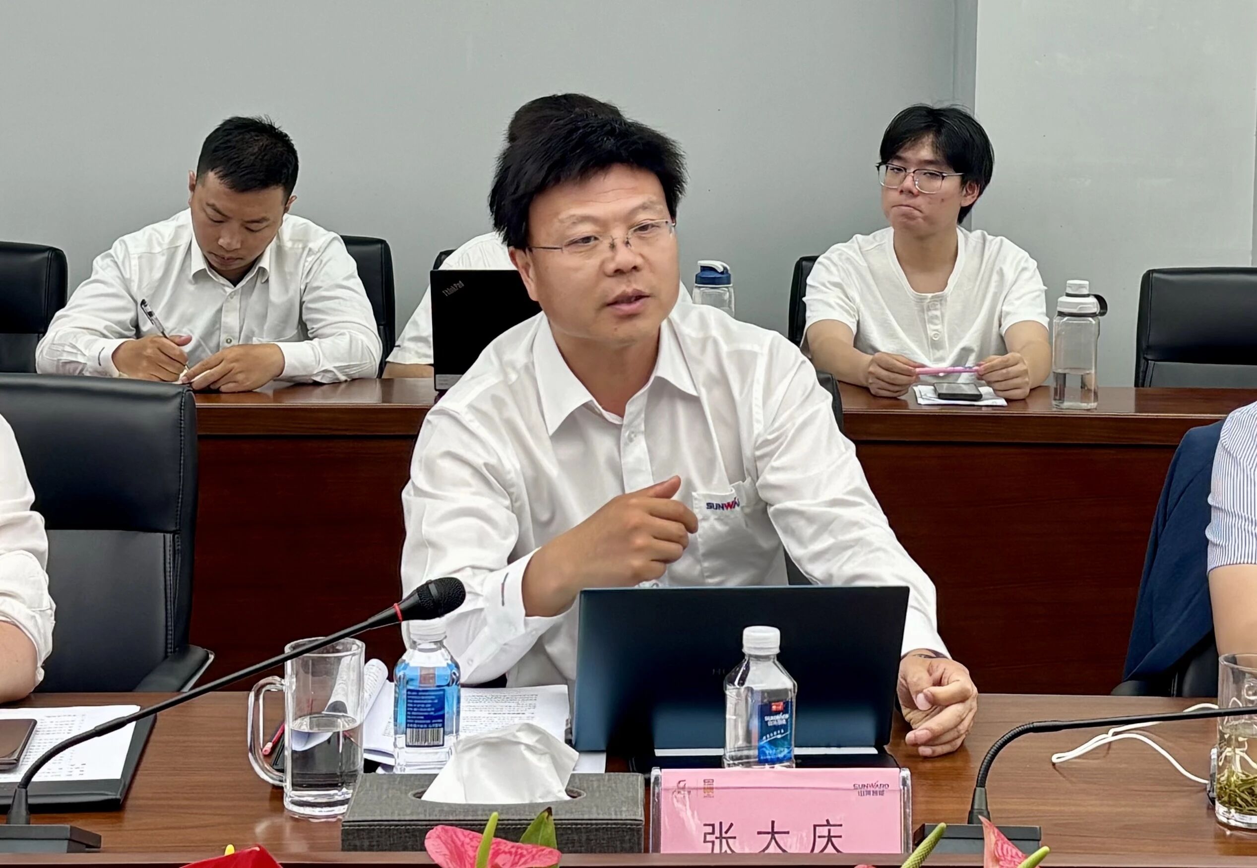 產(chǎn)學(xué)研協(xié)同創(chuàng)新：浙江大學(xué)&山河智能聯(lián)合培養(yǎng)博士后開題審查會(huì)順利召開
